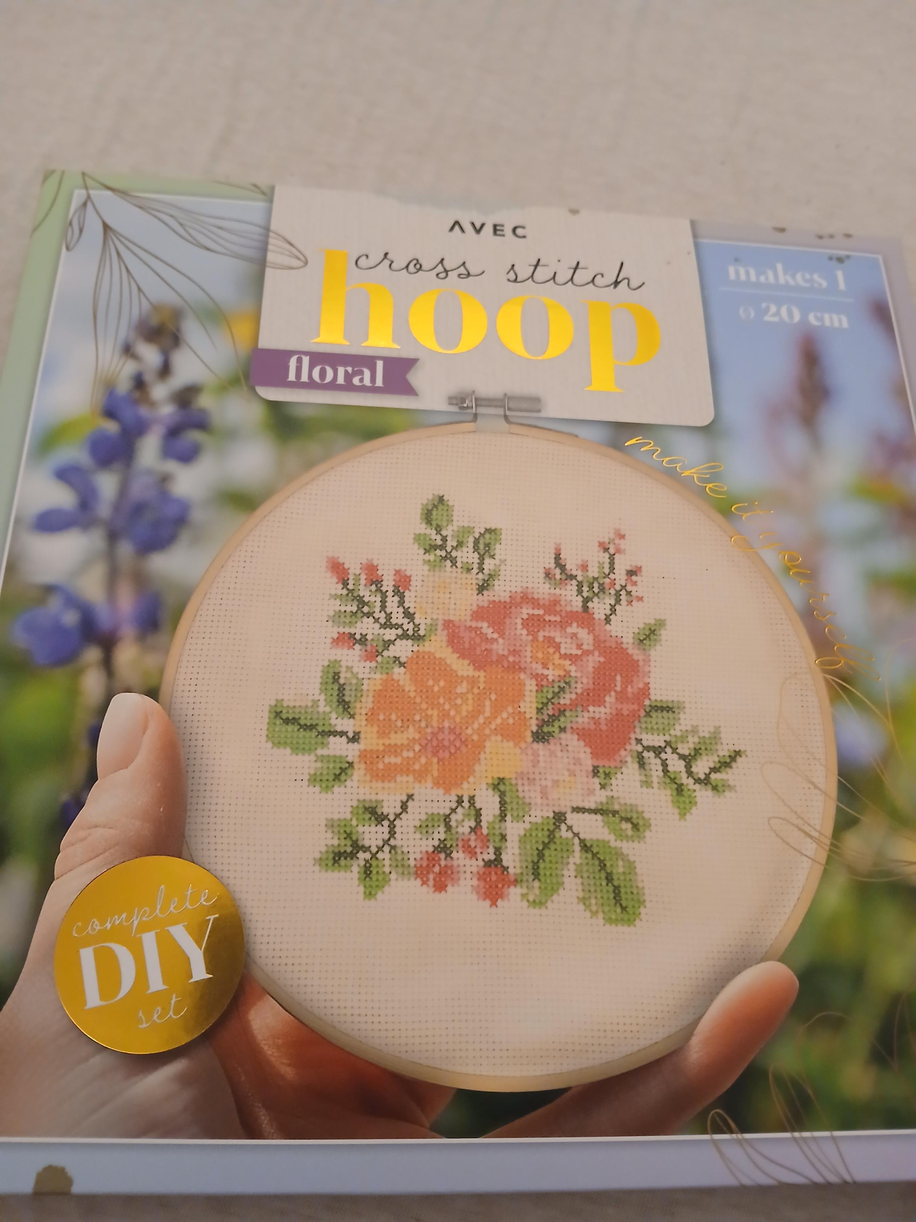 troc de troc hoop floral image 0